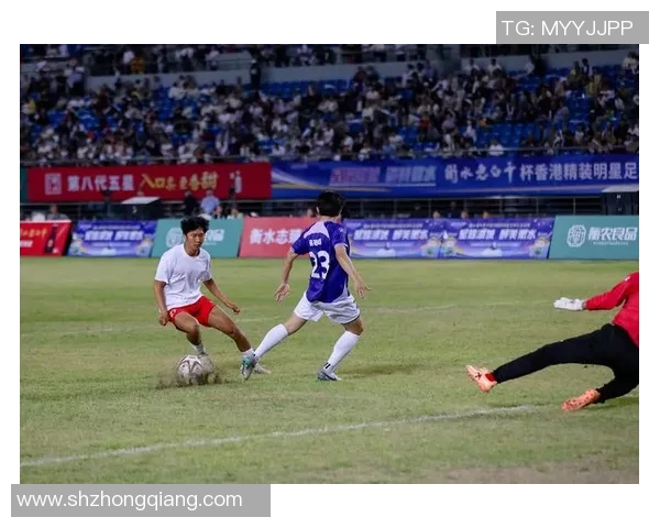 足球明星尹秀斌的传奇人生与赛场背后的故事揭秘